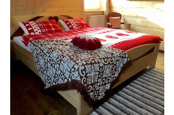 Eslovaquia Chata Ždiar, Exterior